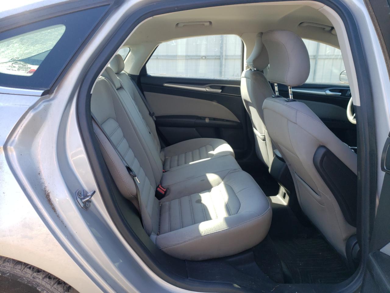 2015 Ford Fusion - Image 10