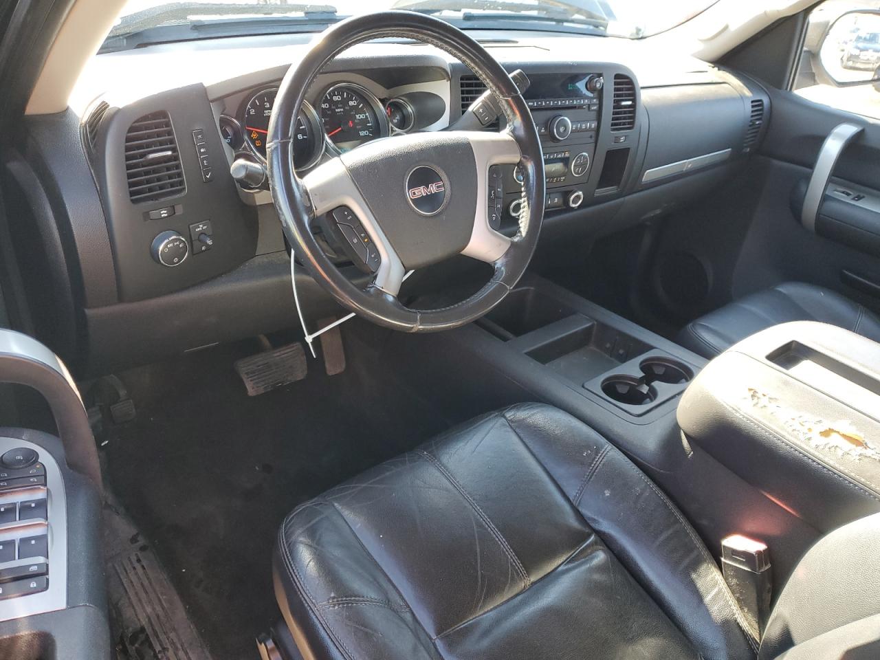 2009 GMC Sierra - Image 8