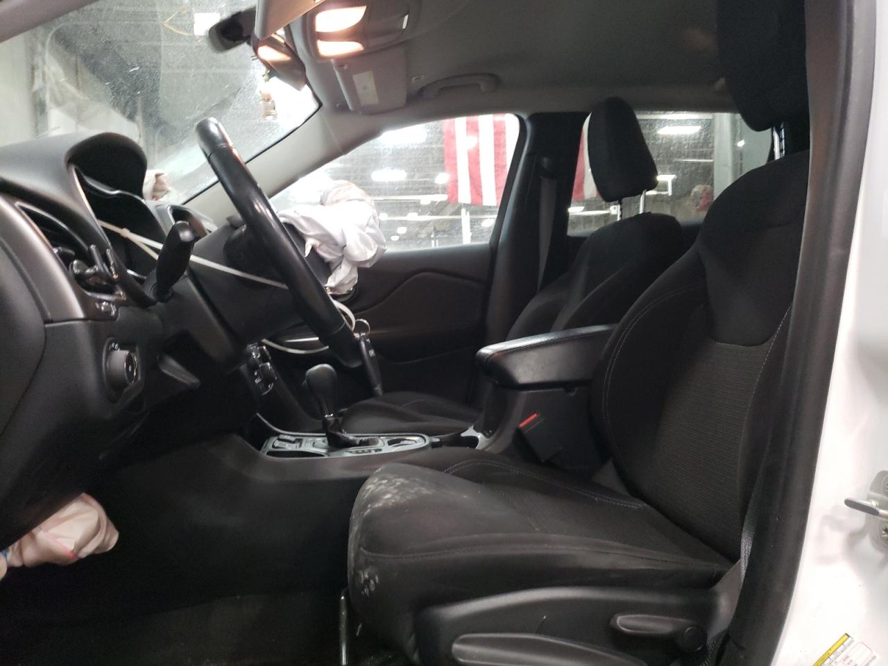 2019 Jeep Grand Cherokee - Image 7