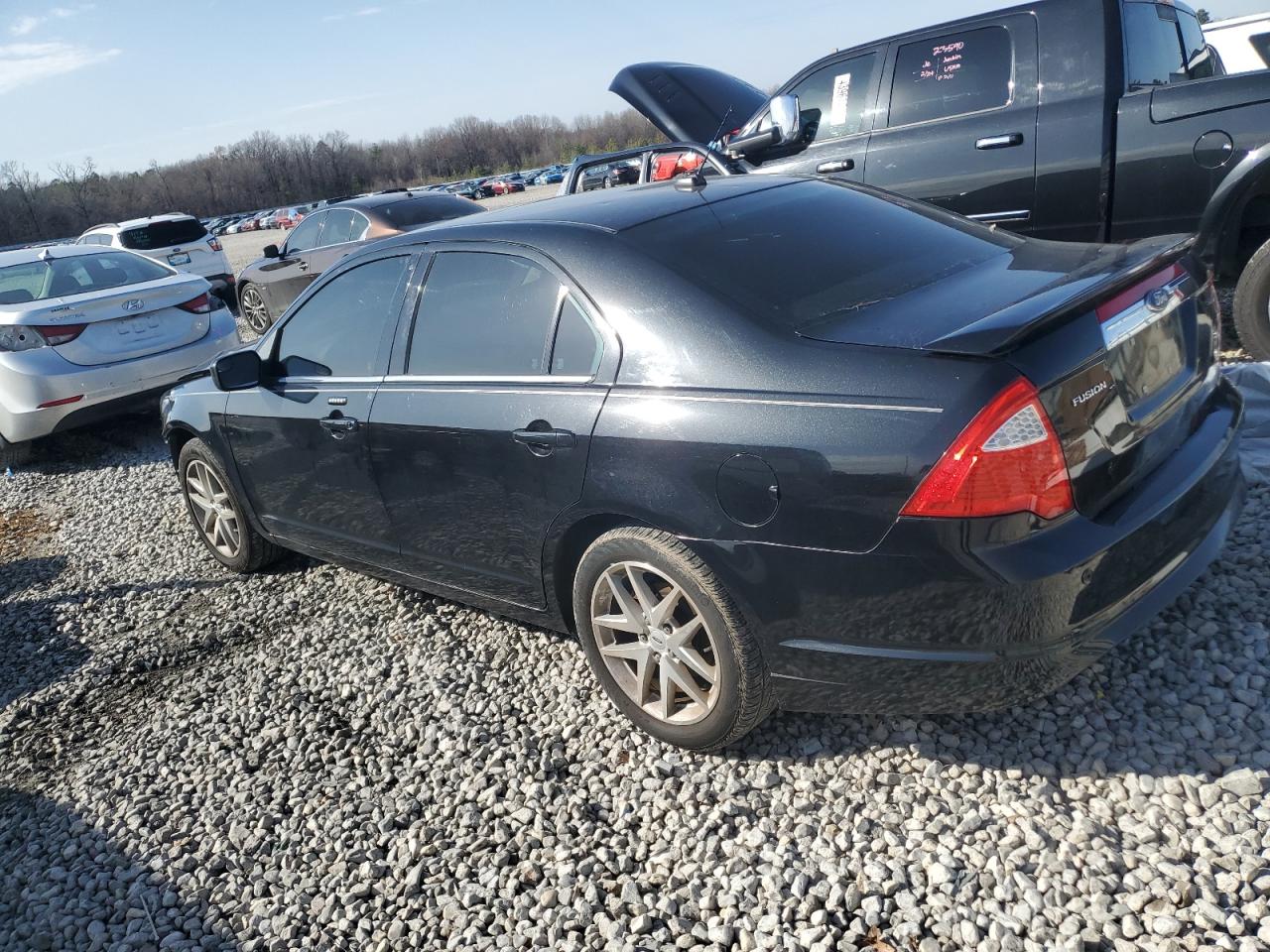 2011 Ford Fusion - Image 2