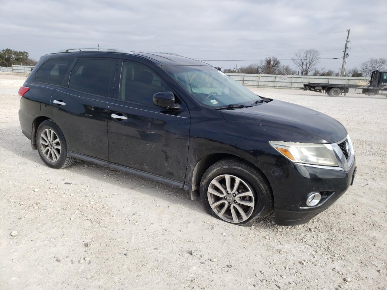 2015 Nissan Pathfinder - Image 4