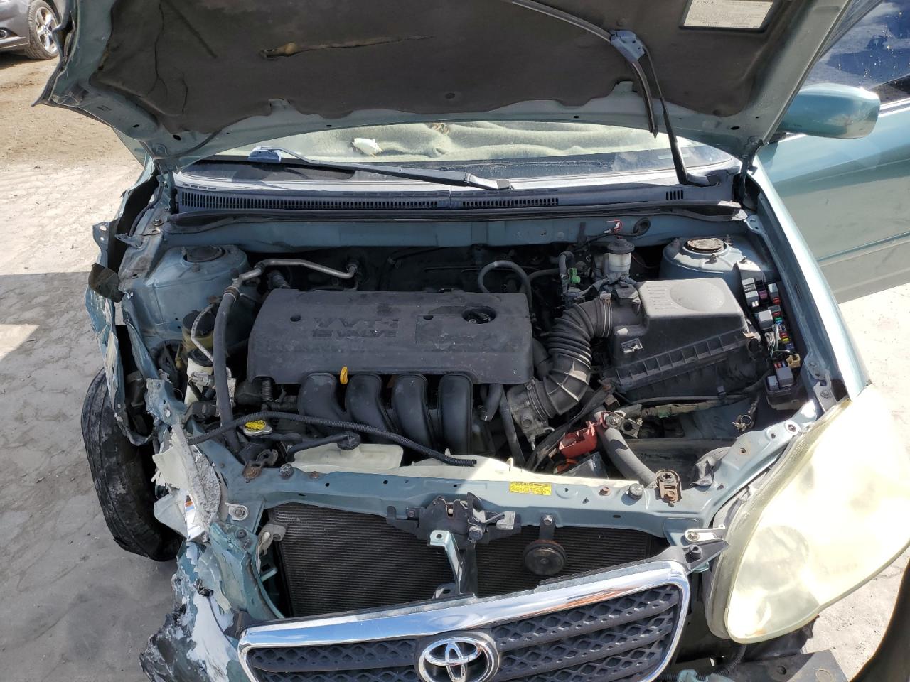 2005 Toyota Corolla - Image 12