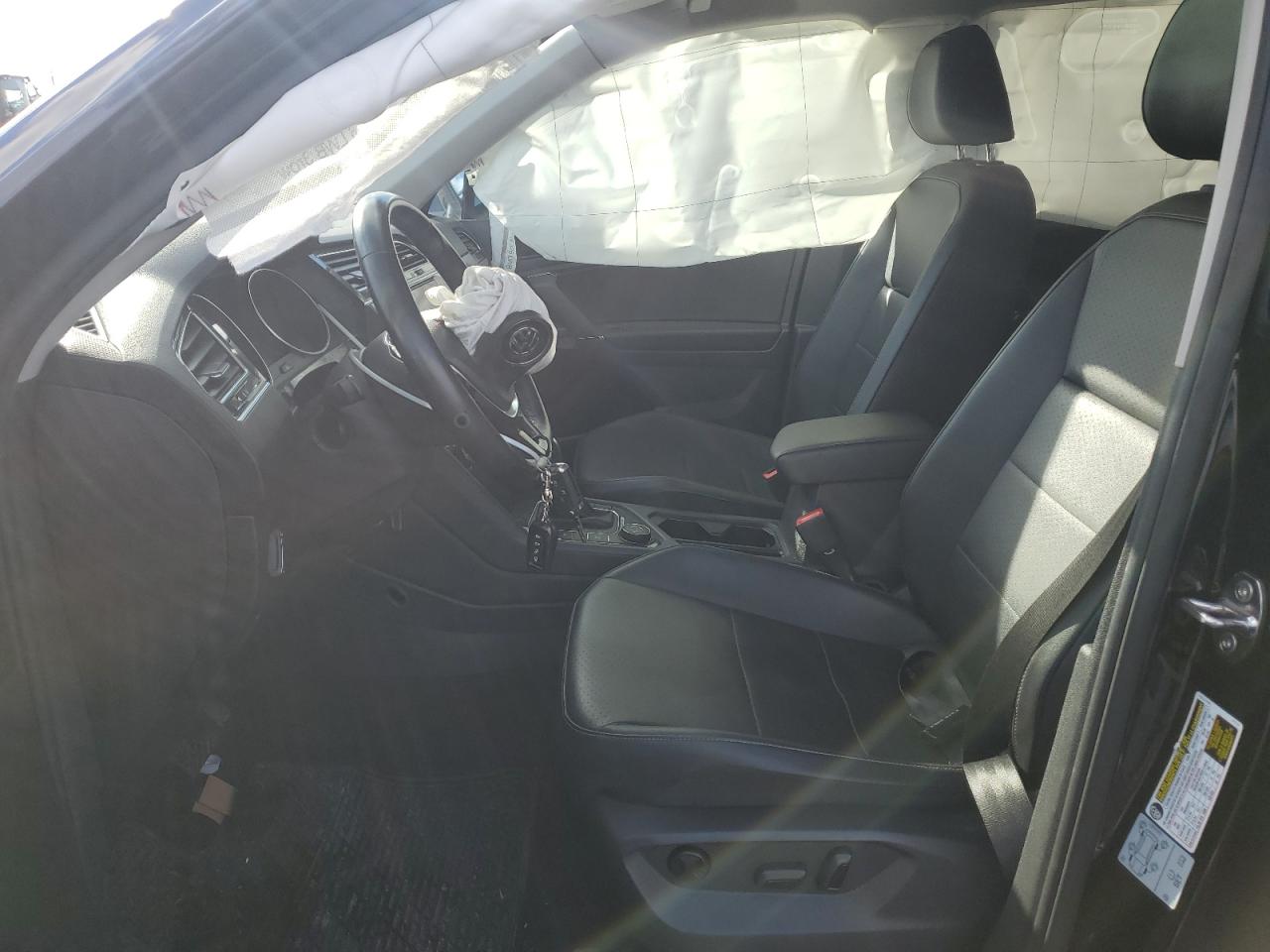 2018 Volkswagen Tiguan - Image 7