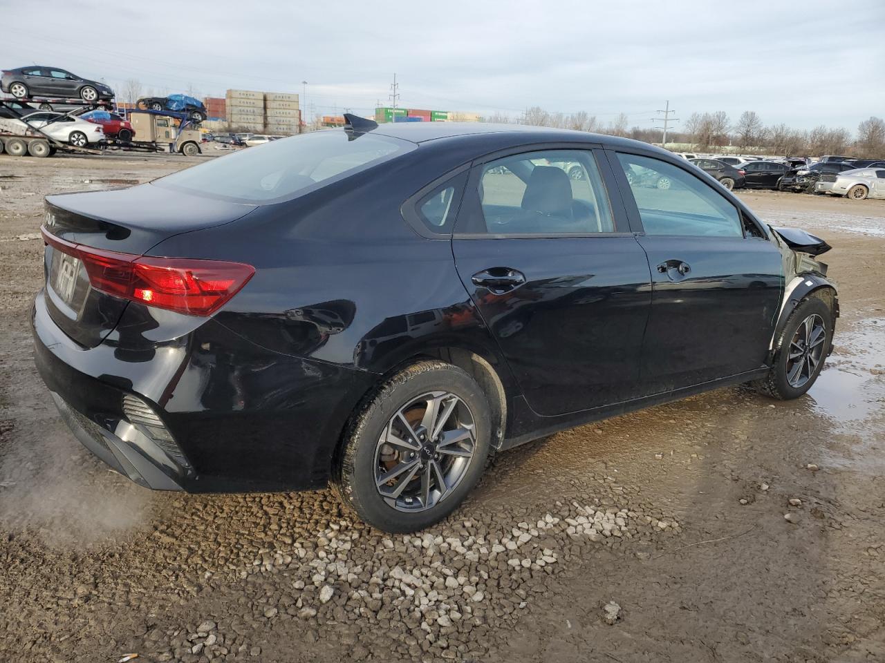 2023 Kia Forte - Image 3