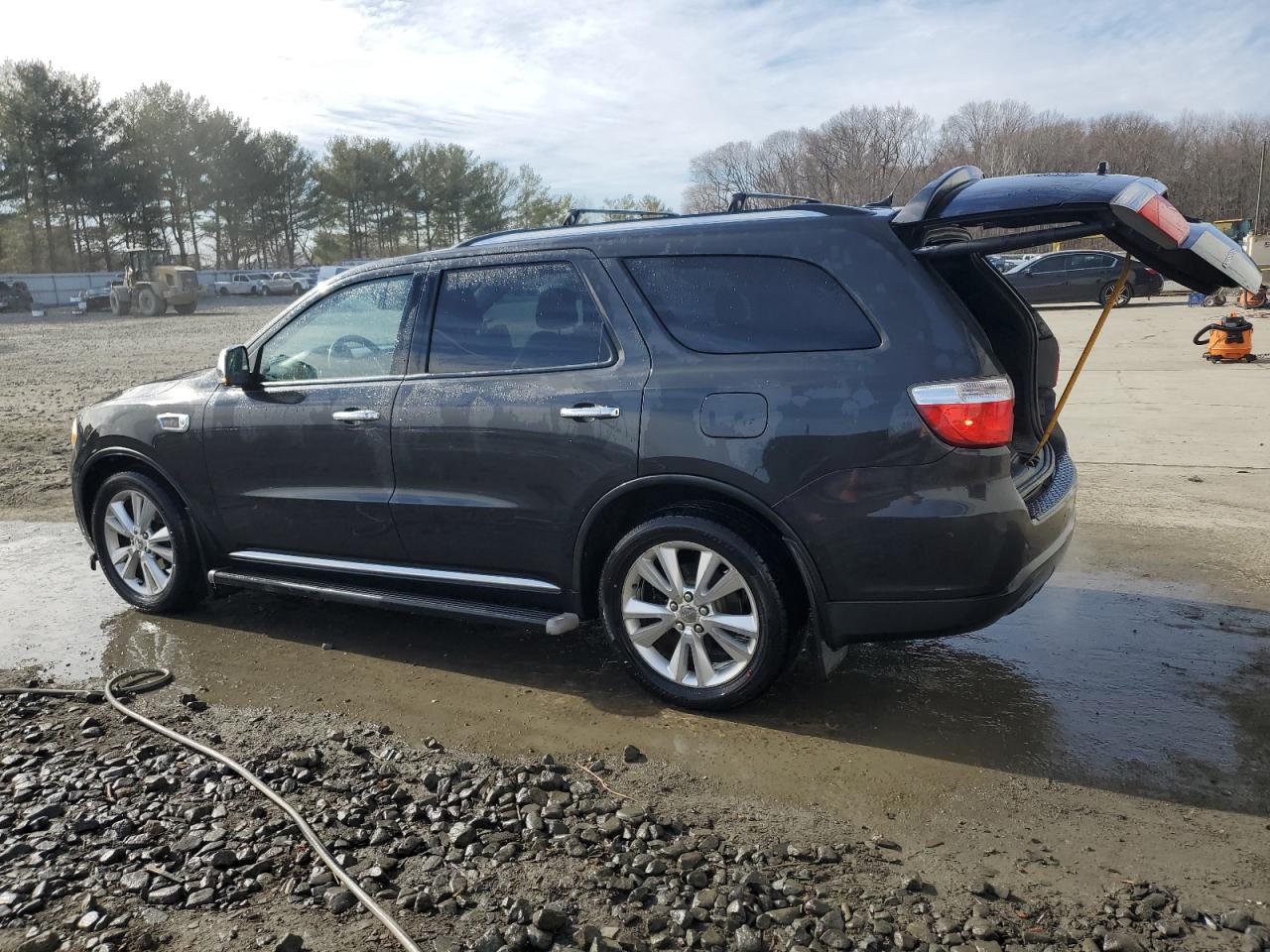 2011 Dodge Durango - Image 2