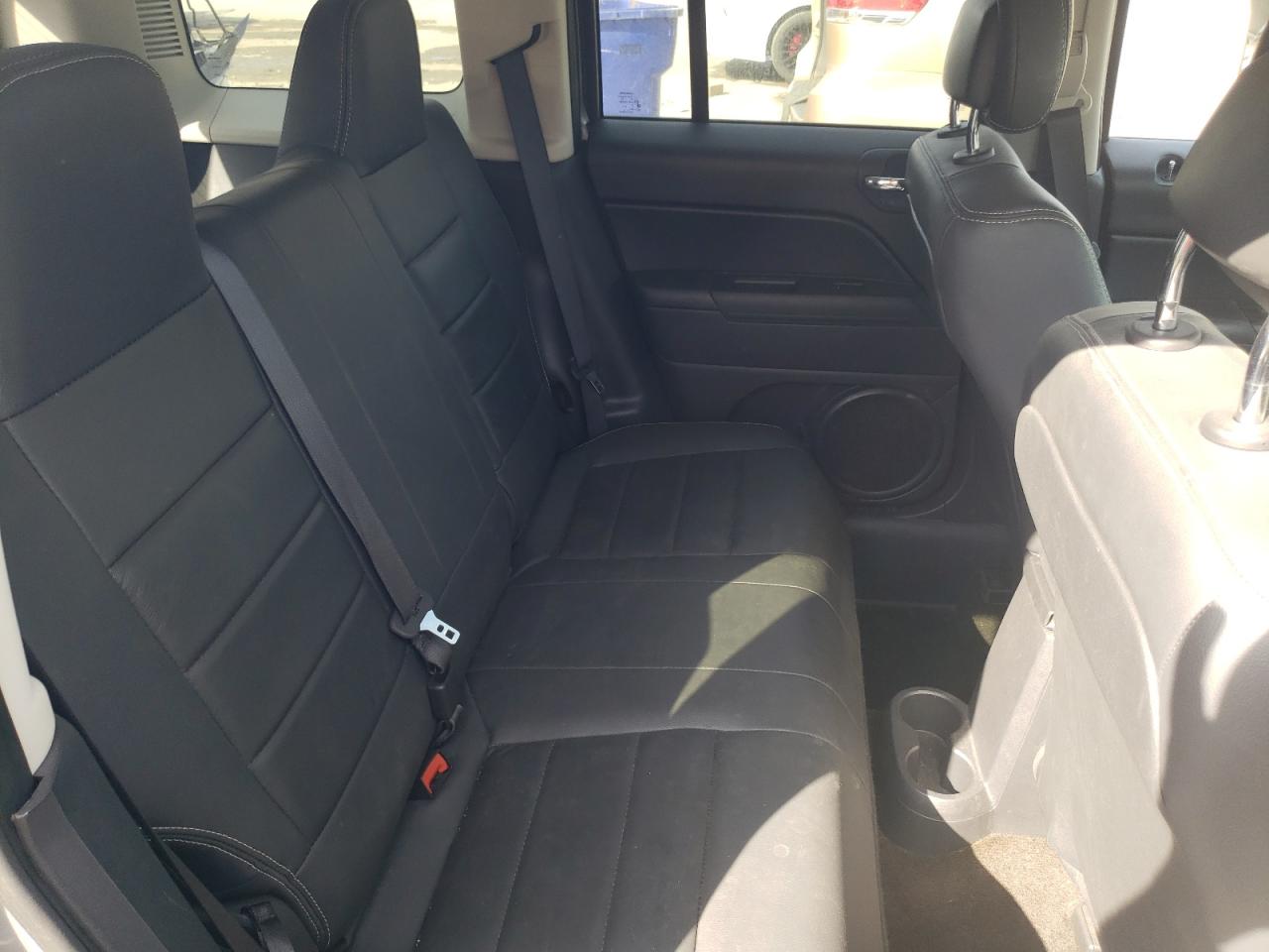 2015 Jeep Liberty (Patriot) - Image 11