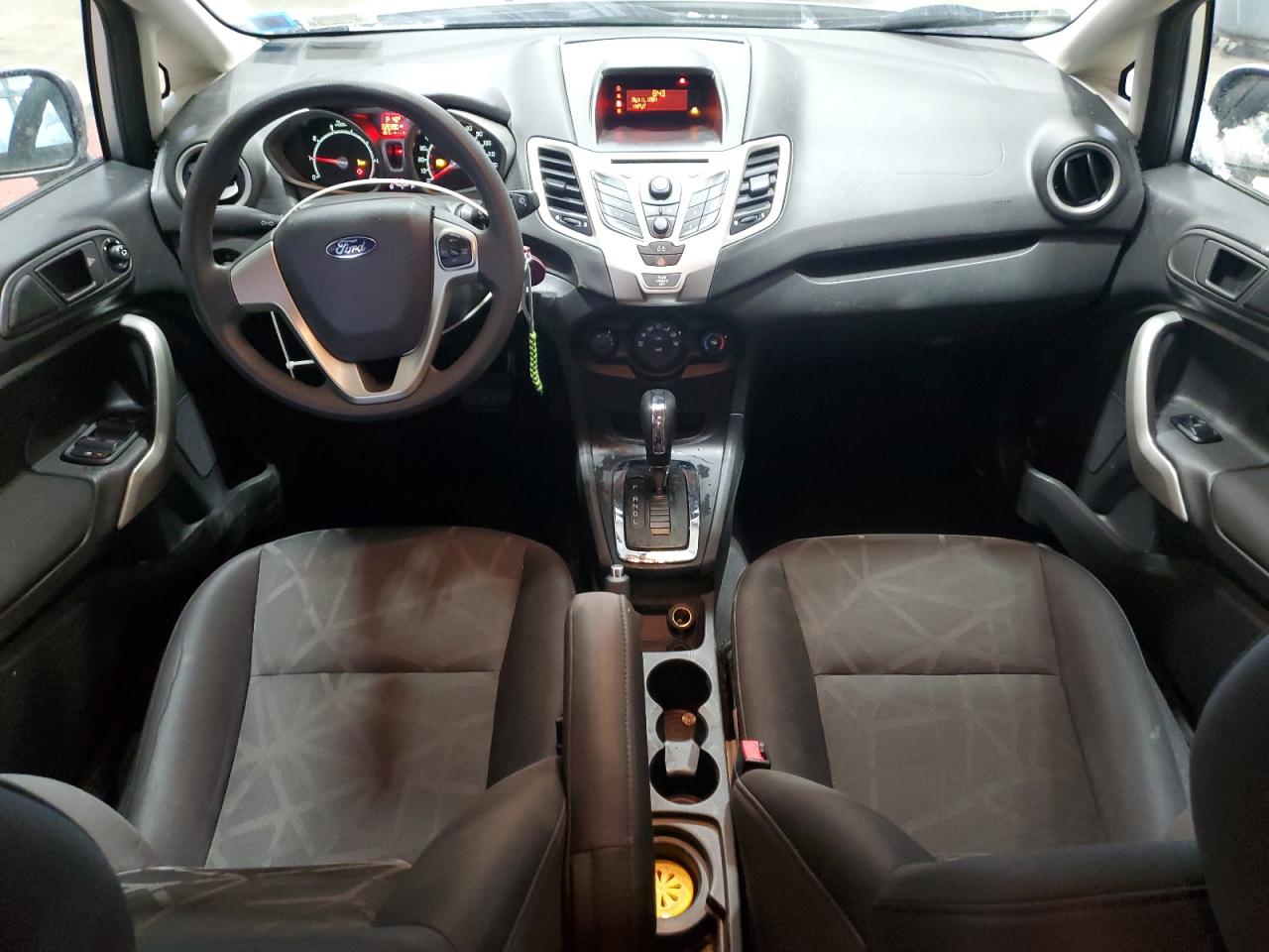 2013 Ford Fiesta - Image 8