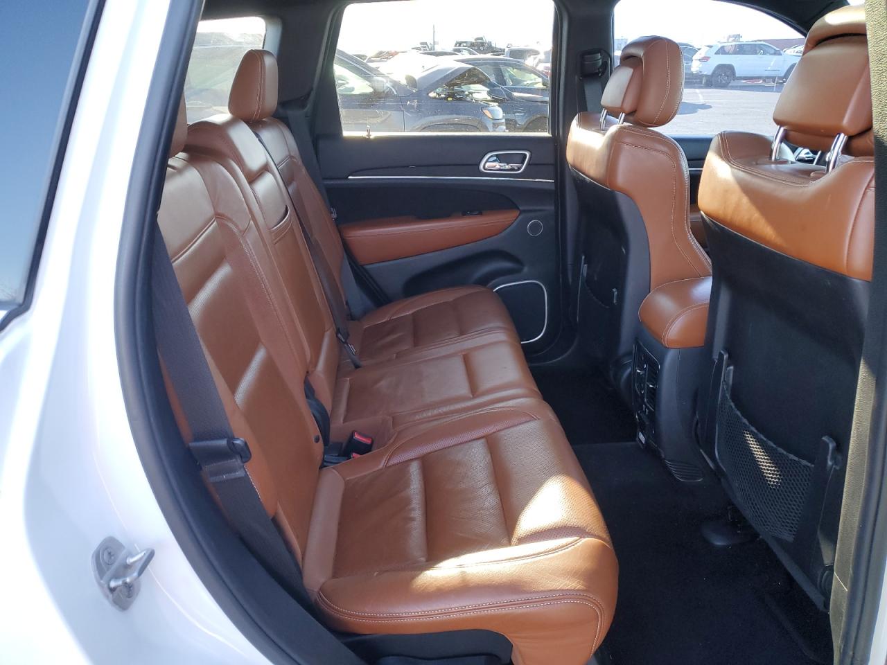 2014 Jeep Grand Cherokee - Image 12