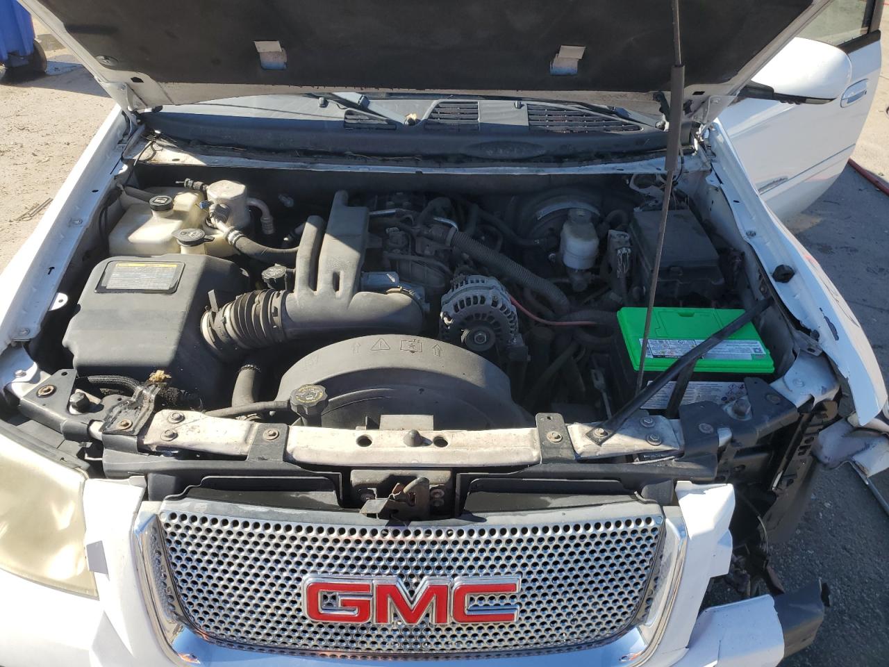 2006 GMC Envoy - Image 12