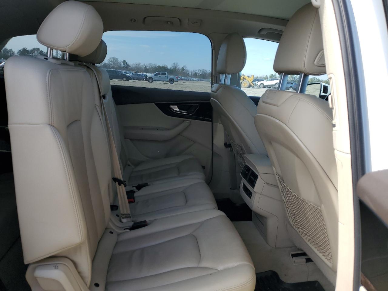 2017 Audi Q7 - Image 11