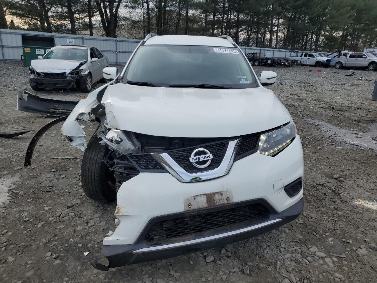 2016 Nissan Rogue - Image 5