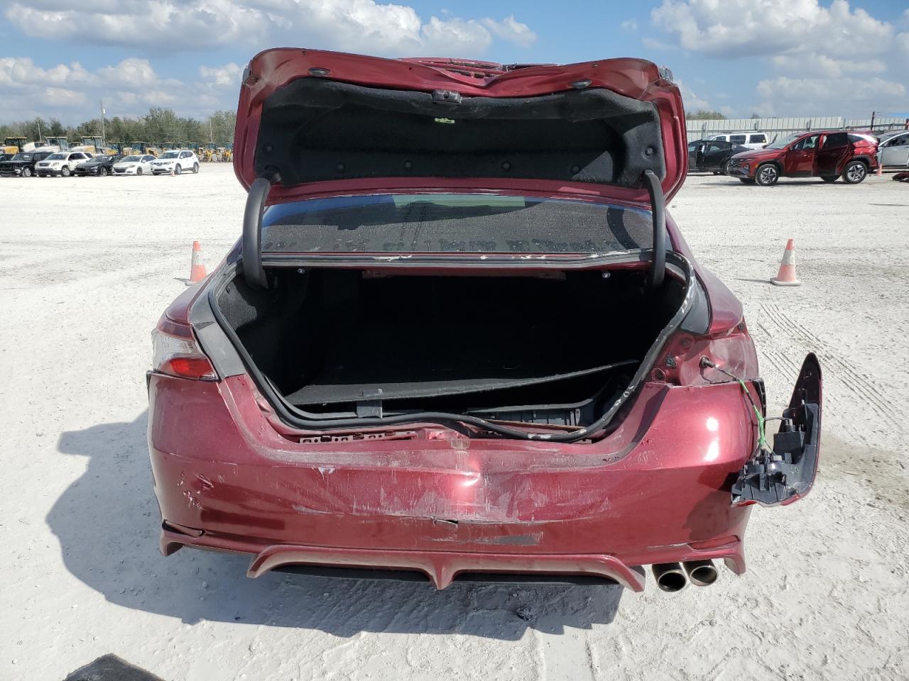 2018 Toyota Camry - Image 6