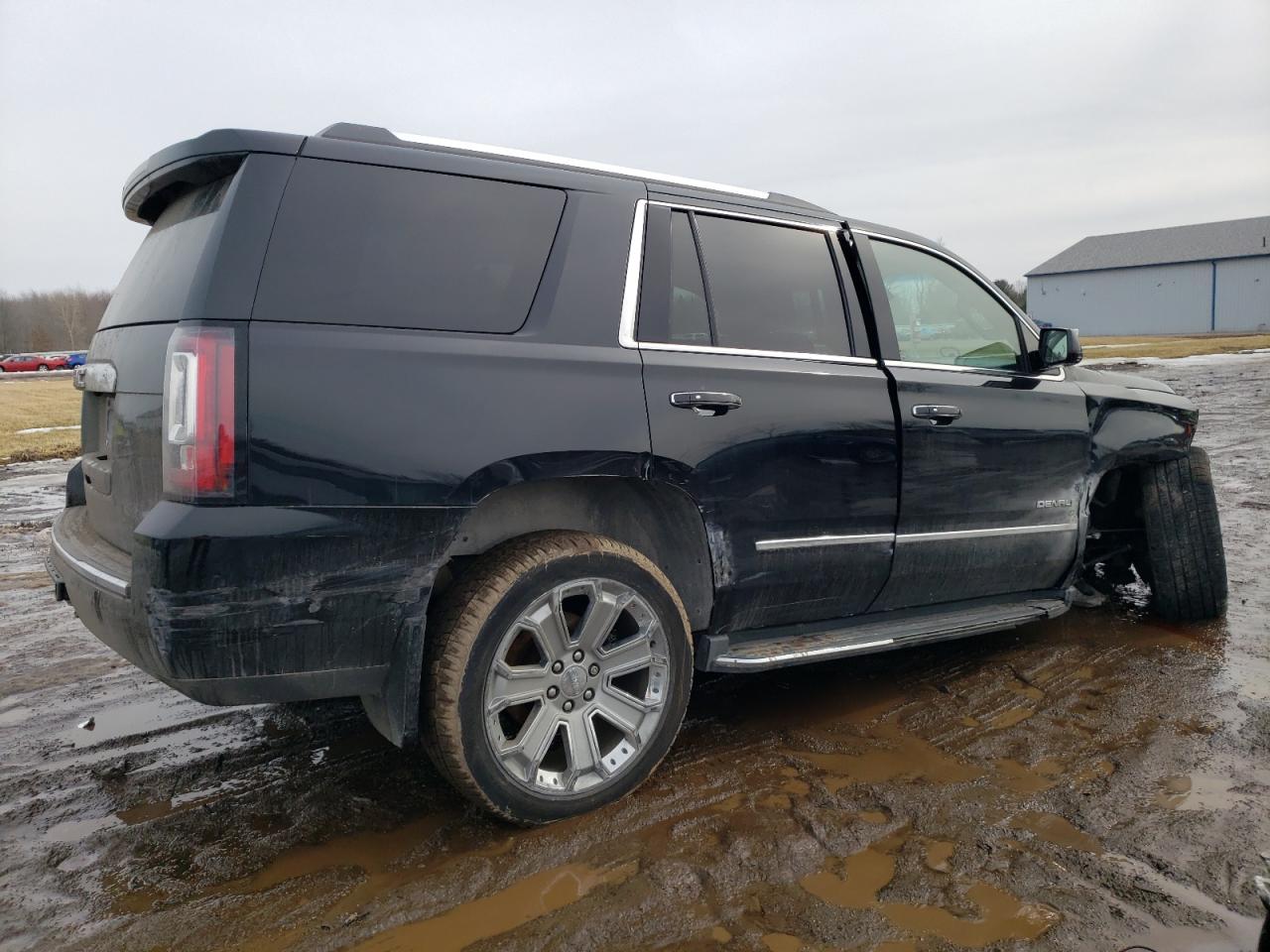 2016 GMC Yukon - Image 3