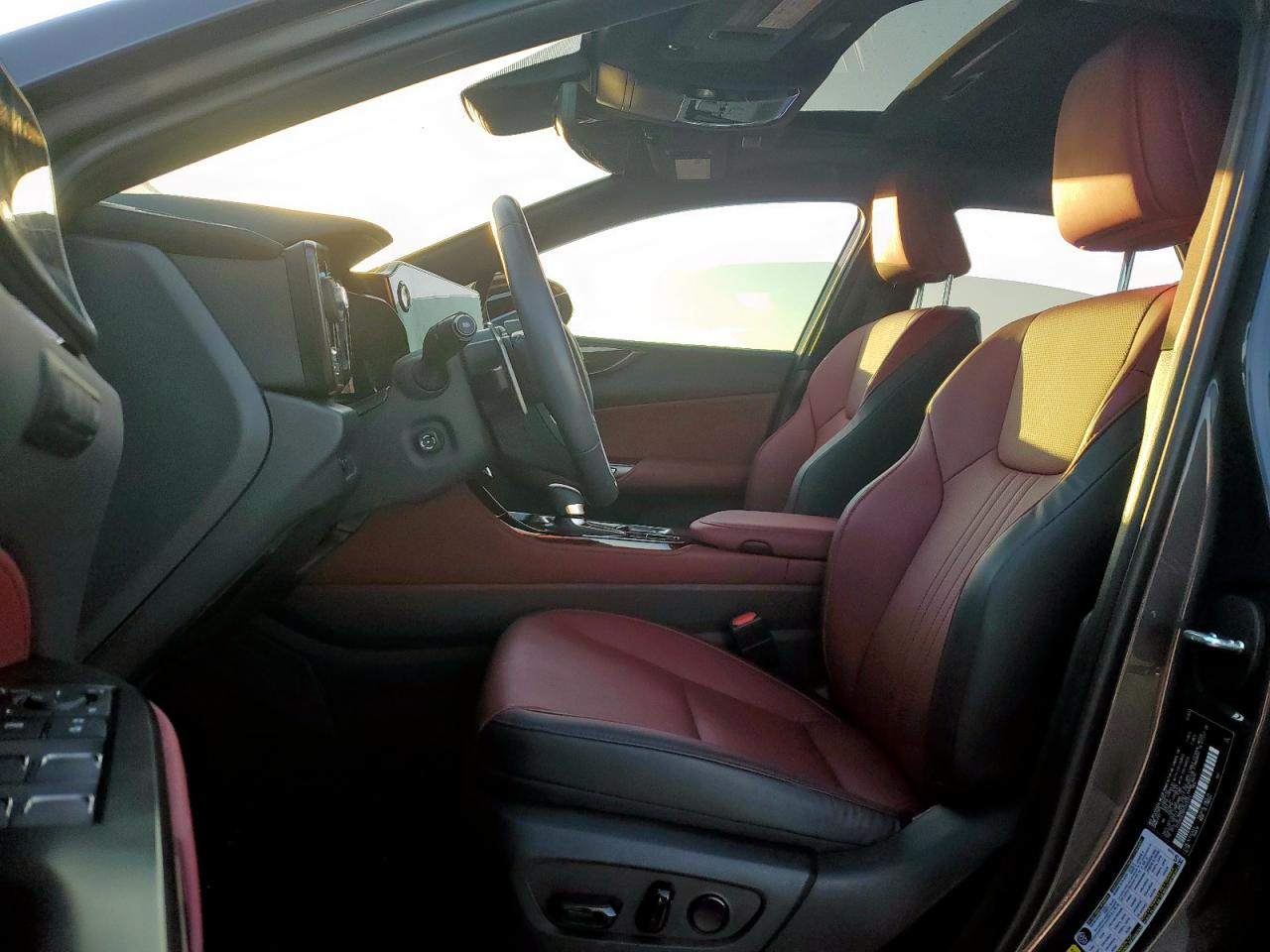 2023 Lexus NX - Image 7