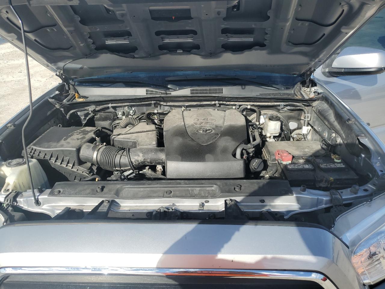 2021 Toyota Tacoma - Image 11