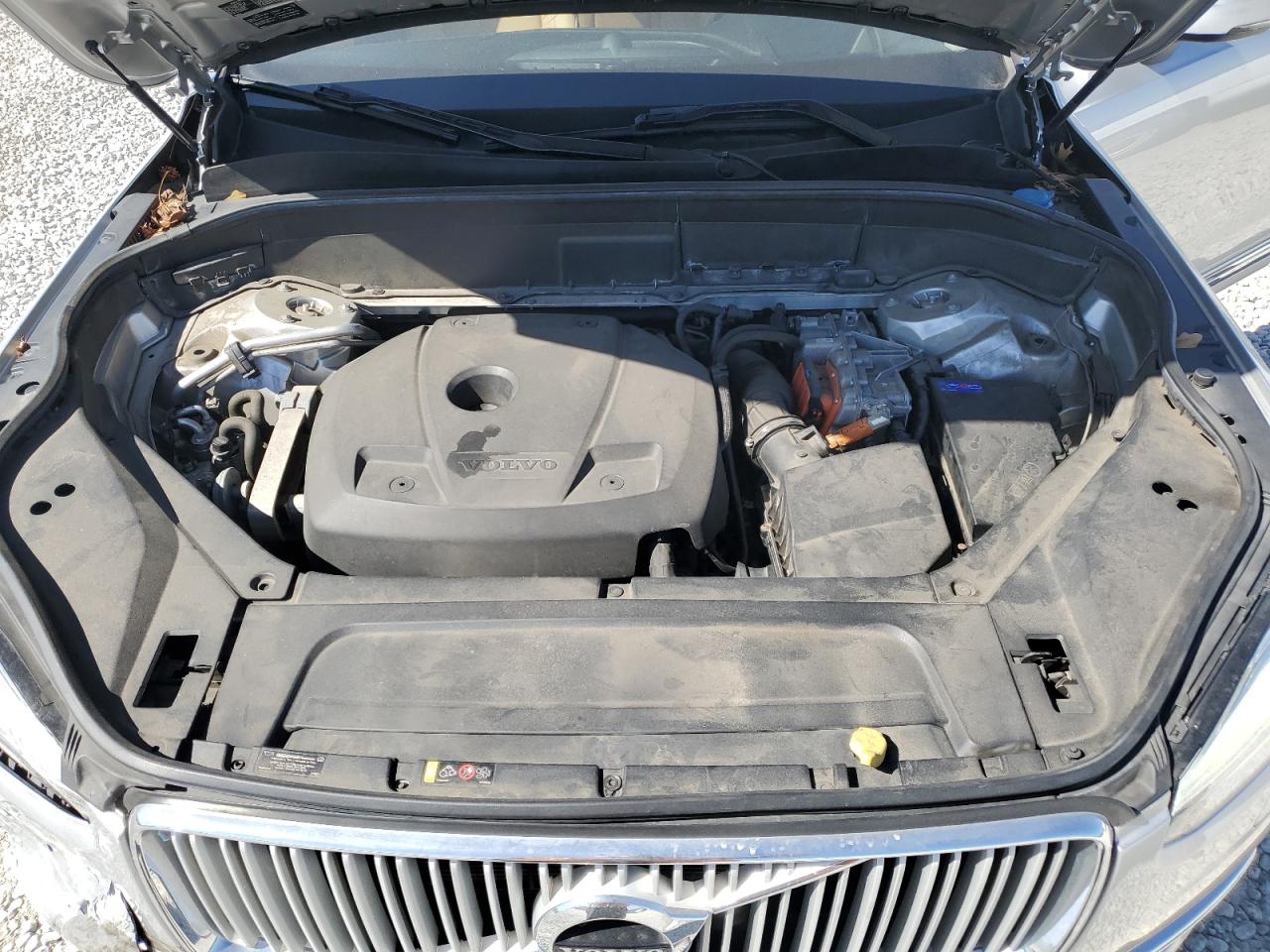 2016 Volvo XC90 - Image 12