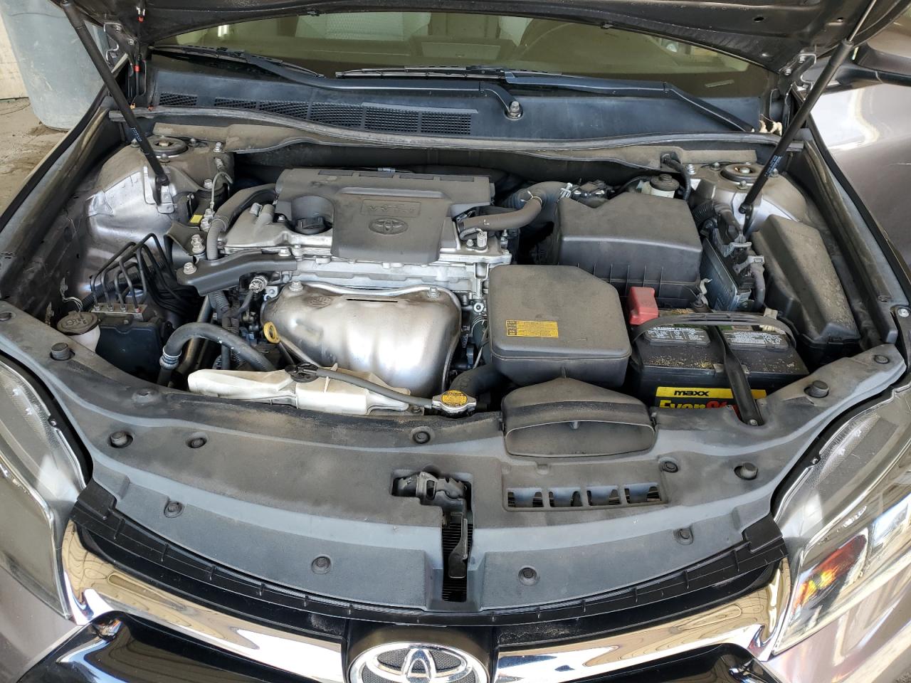2015 Toyota Camry - Image 11