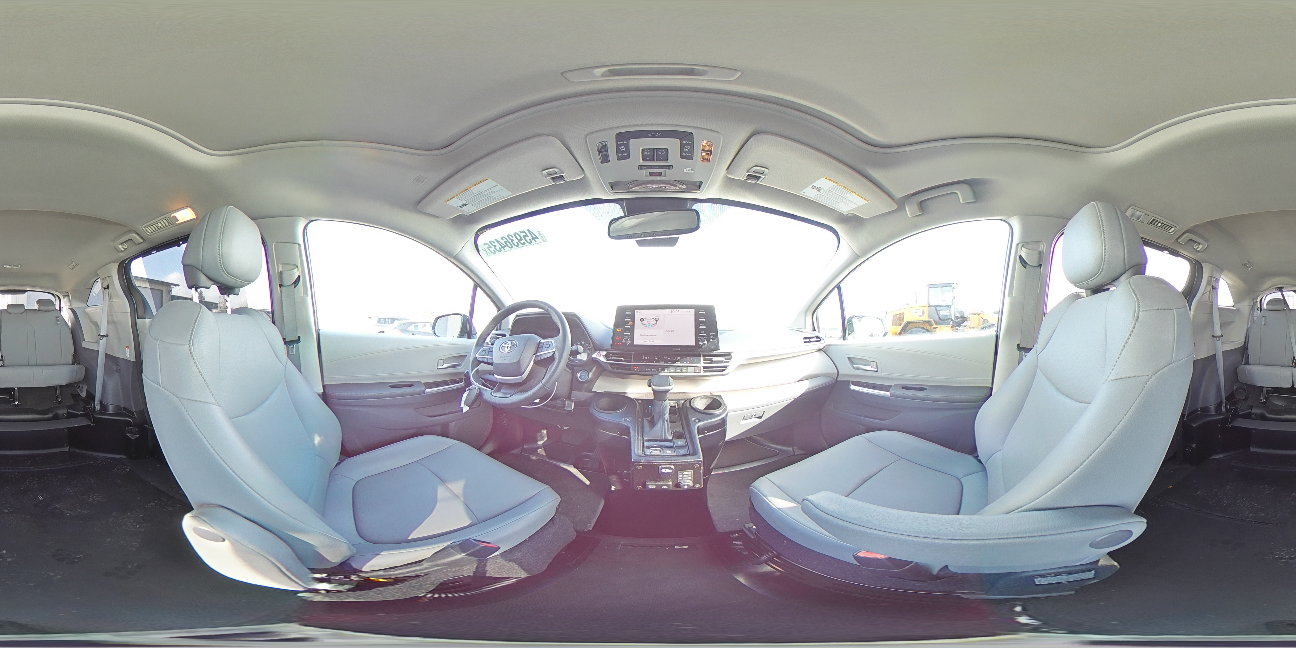 2022 Toyota Sienna - Image 14