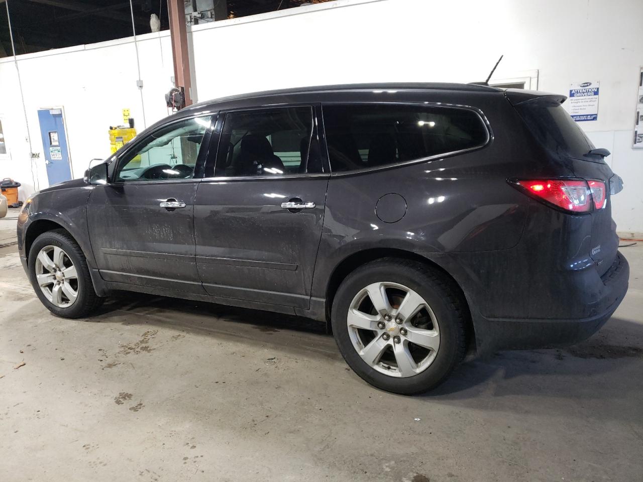 2016 Chevrolet Traverse - Image 2