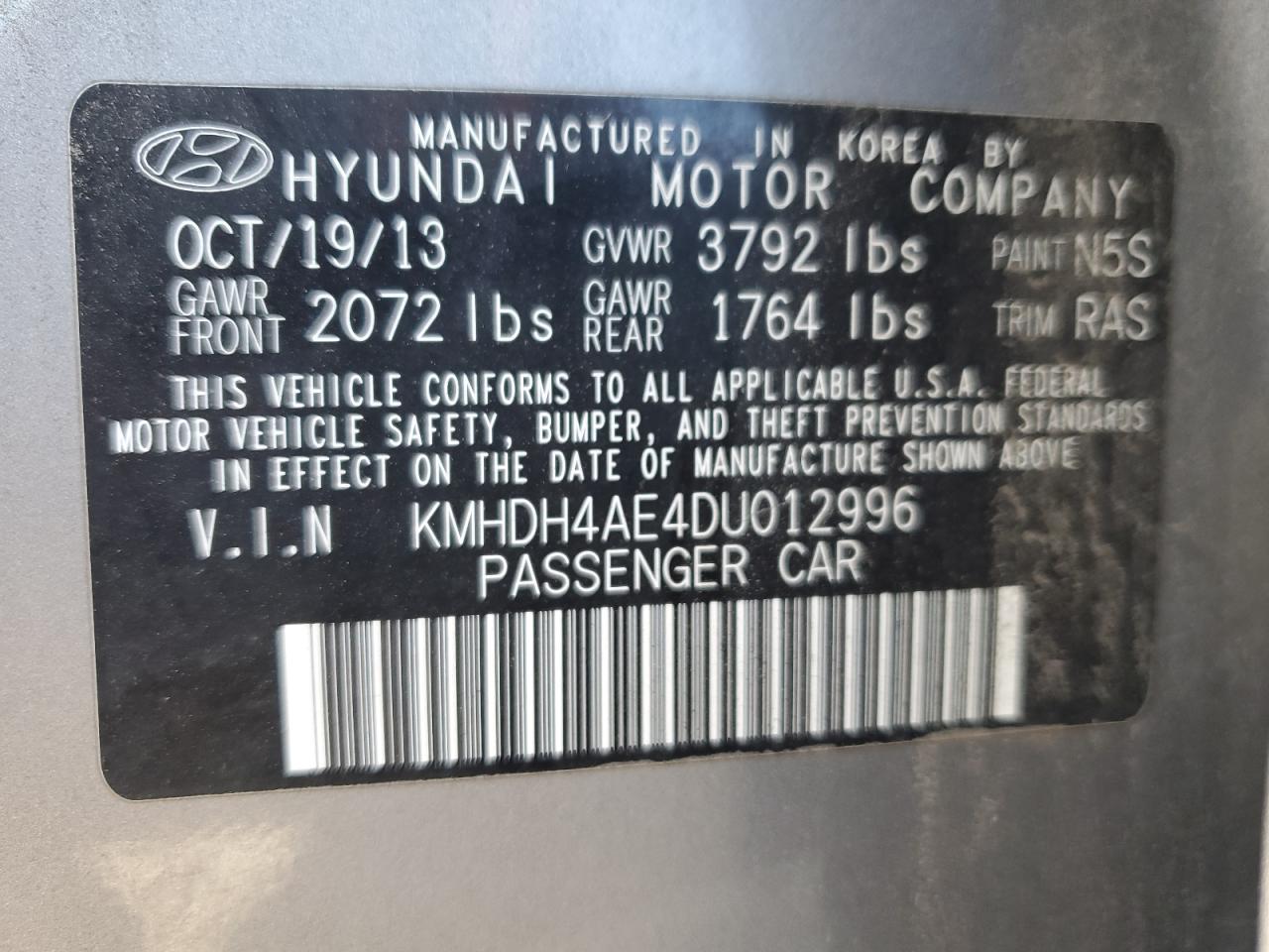 2013 Hyundai Elantra - Image 12