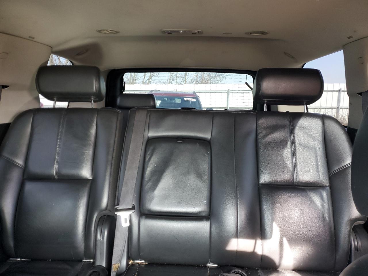 2007 GMC Yukon - Image 10