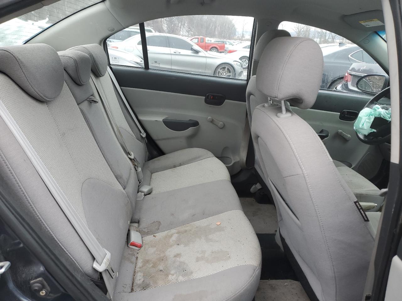 2008 Hyundai Accent - Image 10