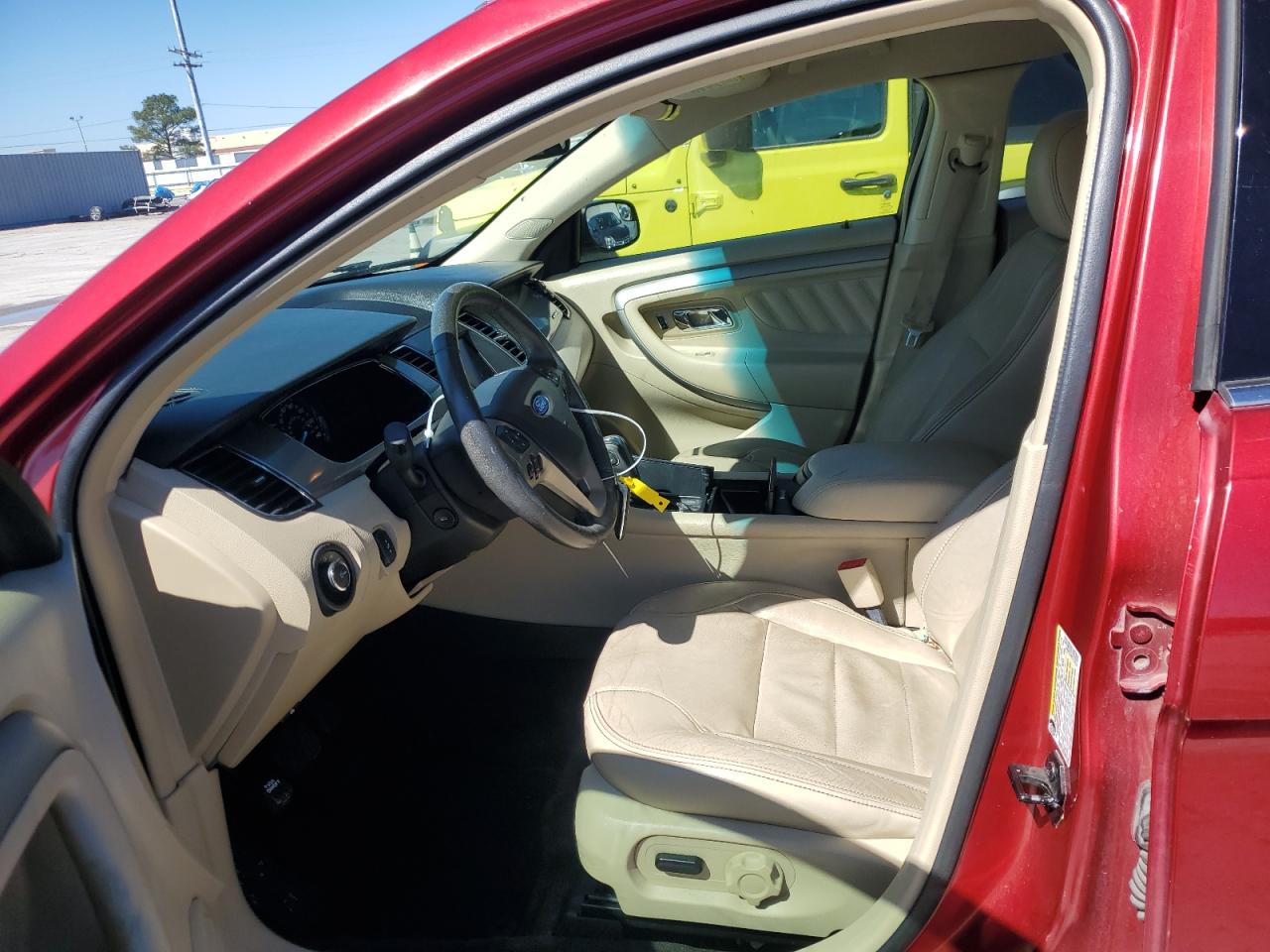 2015 Ford Taurus - Image 7
