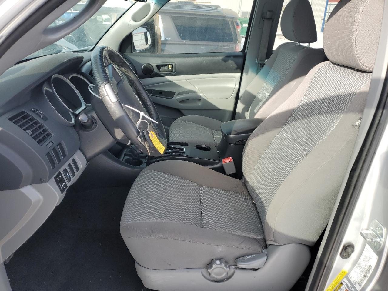 2013 Toyota Tacoma - Image 7