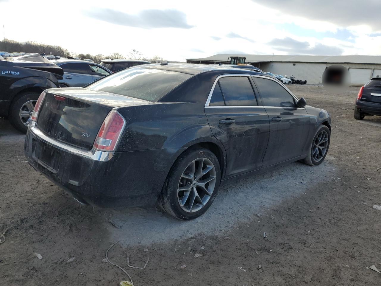 2011 Chrysler 300 - Image 3