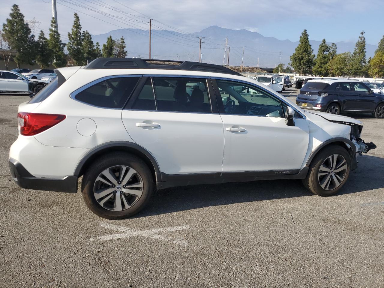 2018 Subaru Outback - Image 3