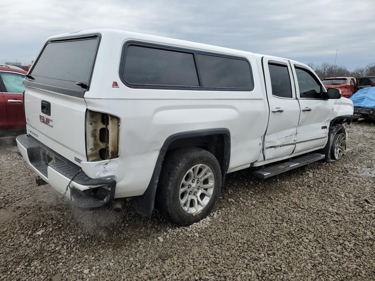 2016 GMC Sierra - Image 3