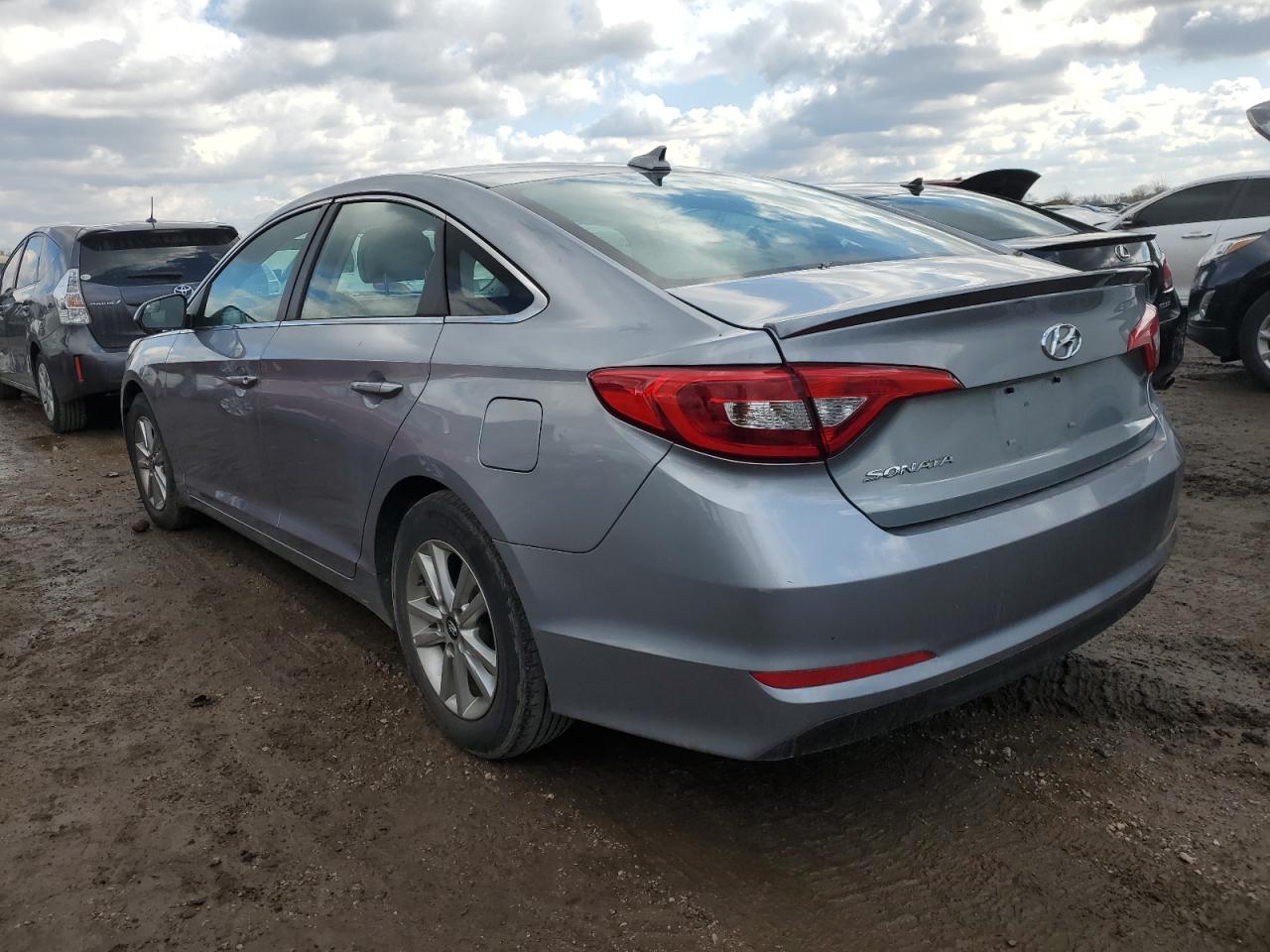2017 Hyundai Sonata - Image 2