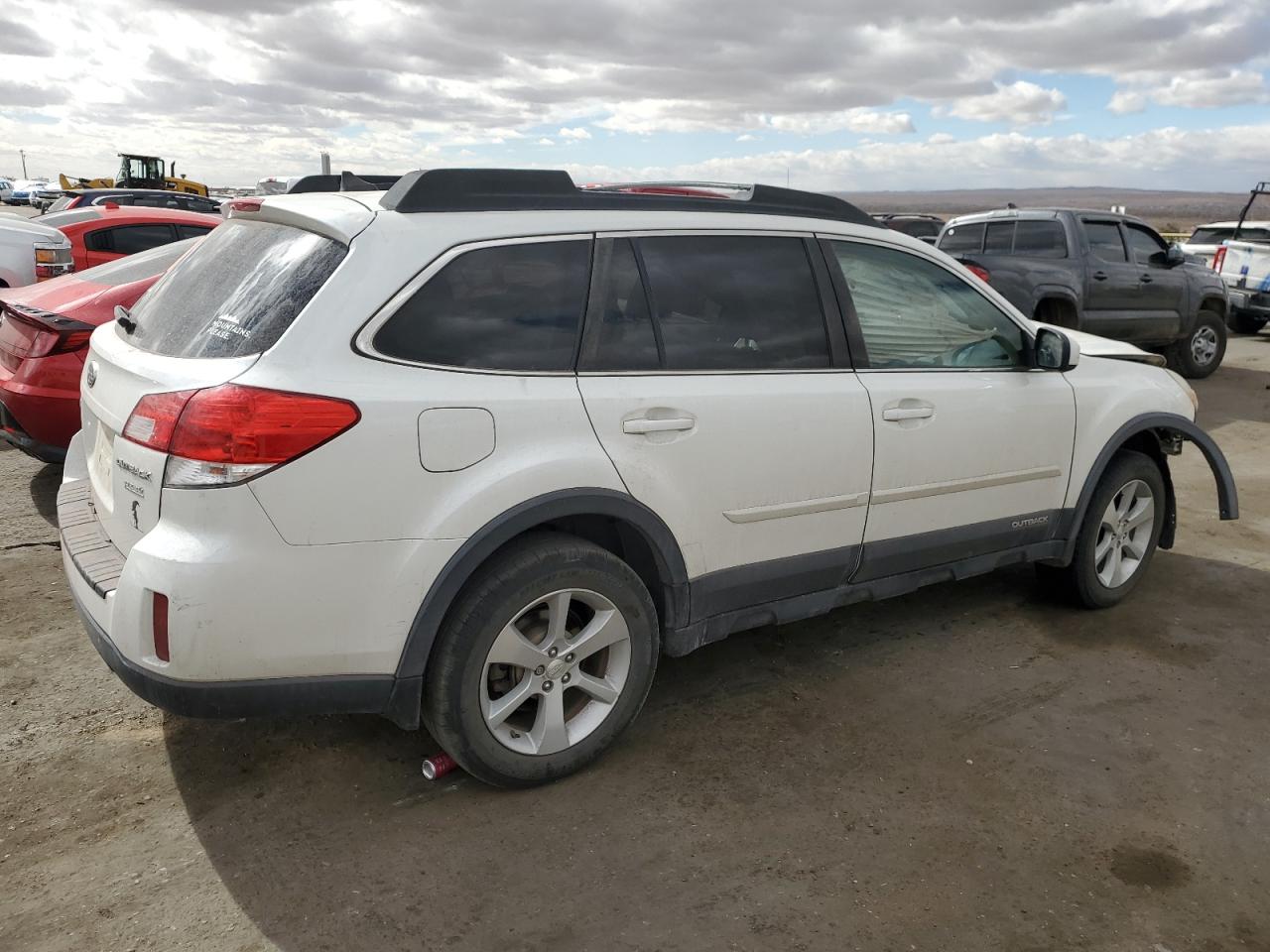 2014 Subaru Outback - Image 3