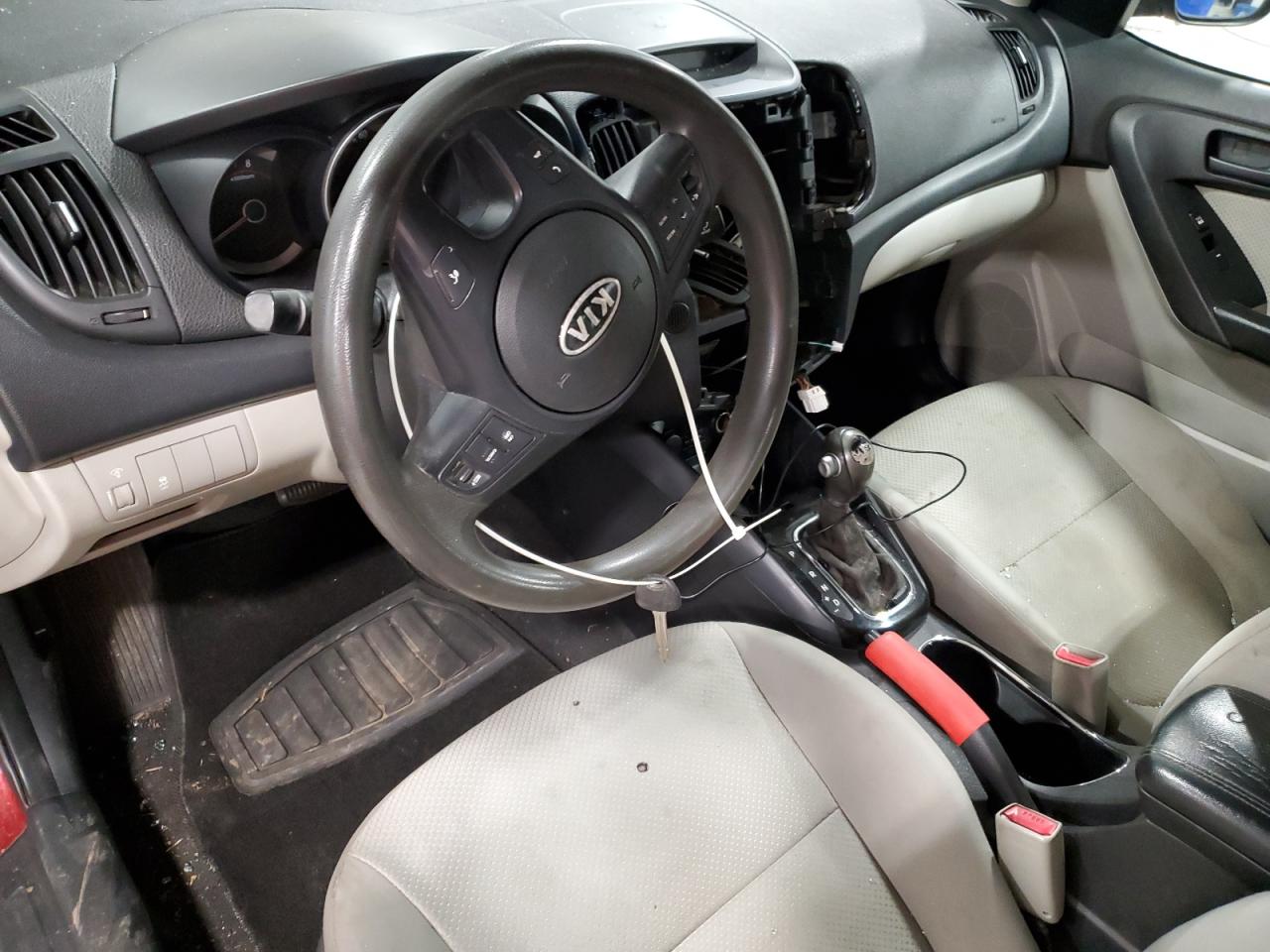 2011 Kia Forte - Image 8