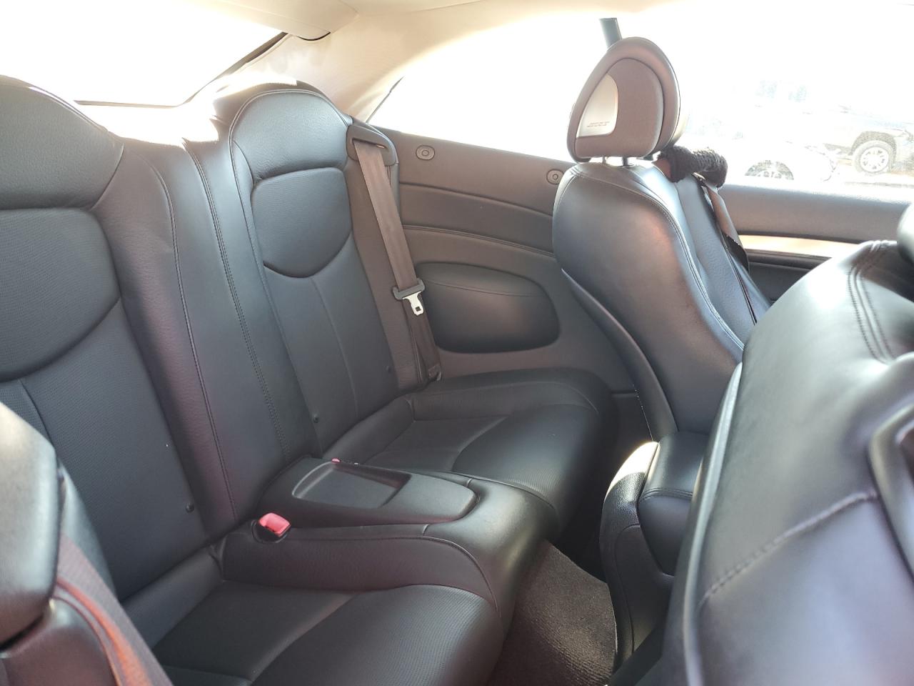 2012 Infiniti G - Image 10