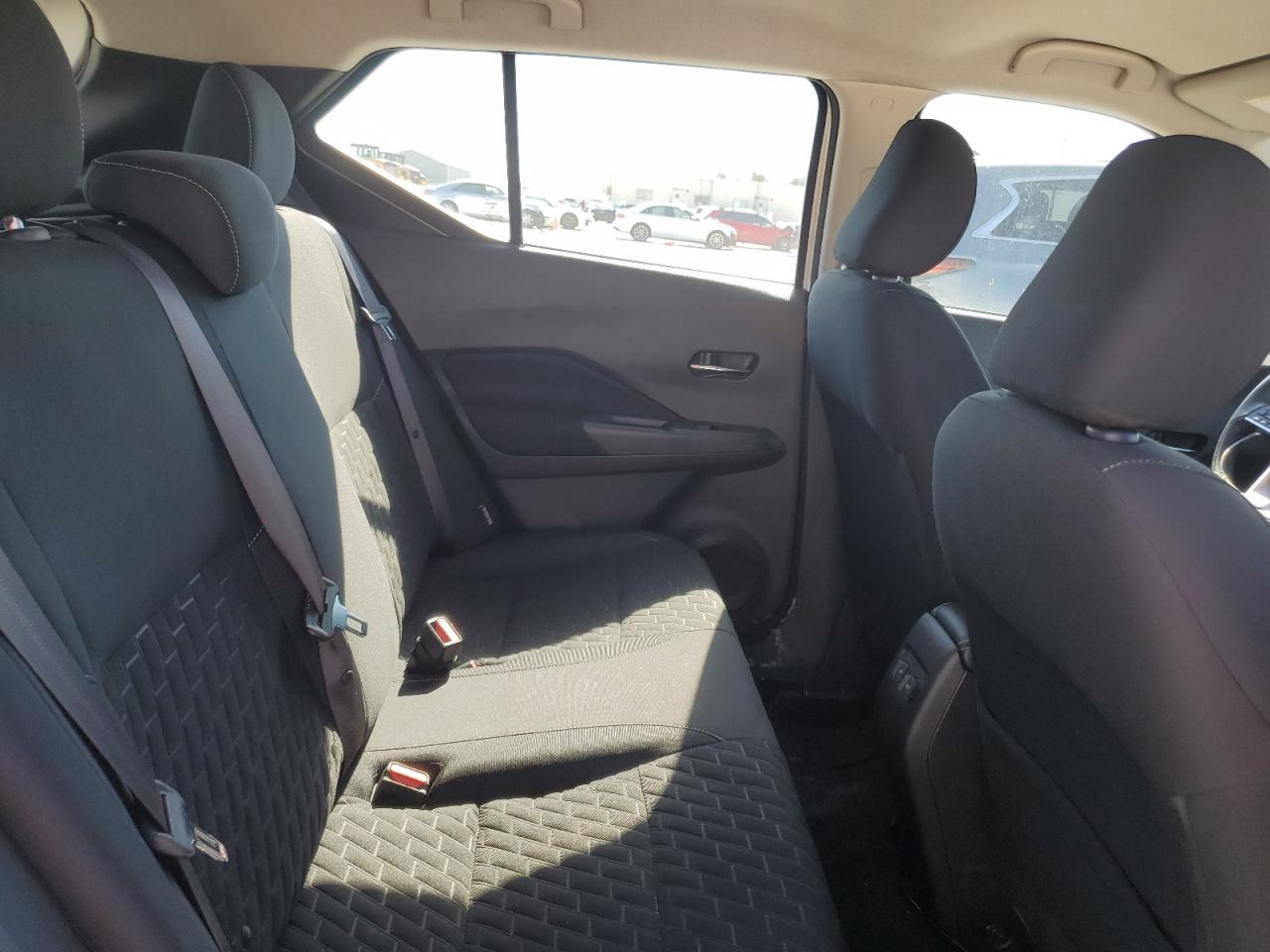 2021 Nissan Kicks - Image 11