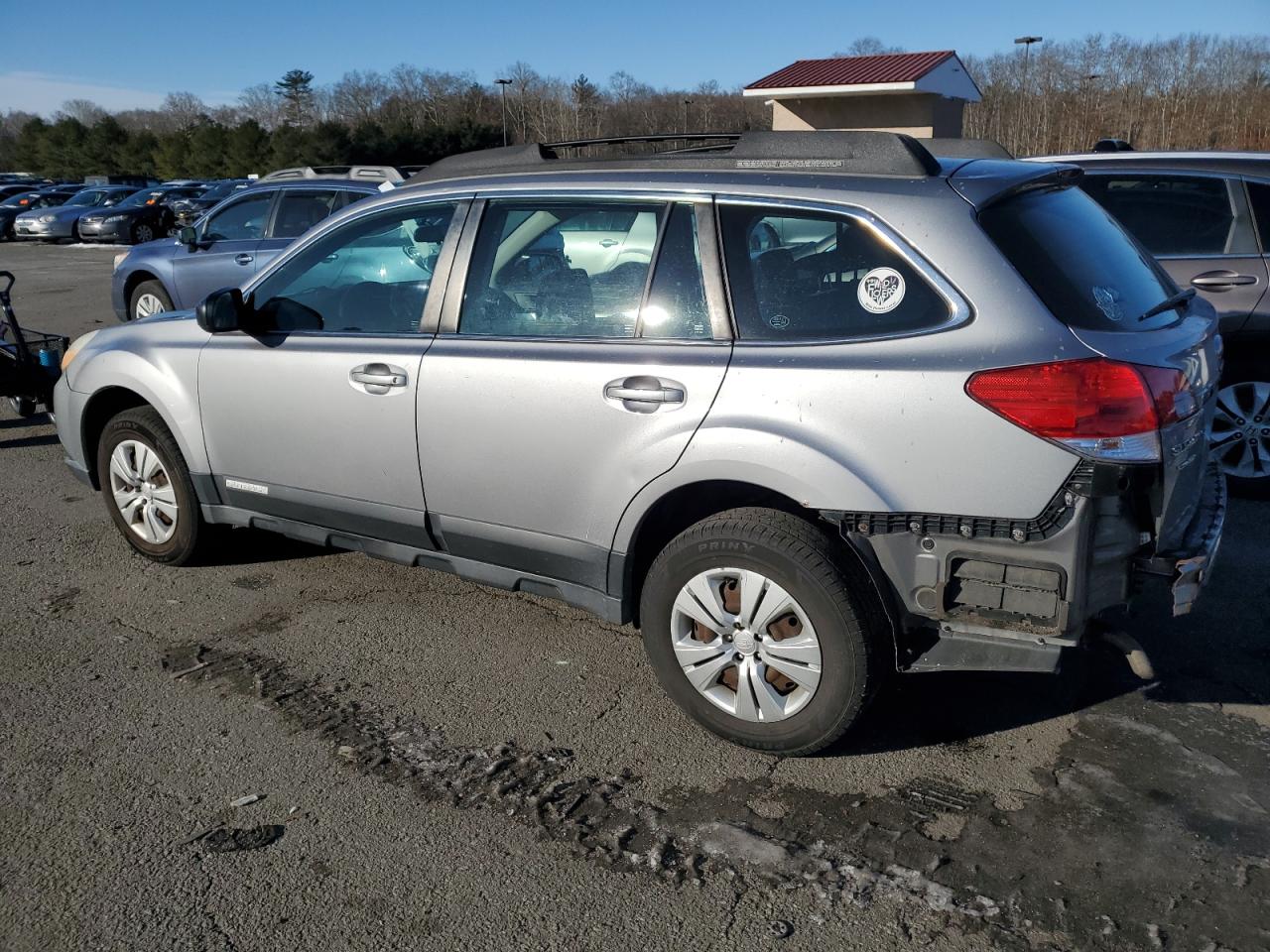 2010 Subaru Outback - Image 2