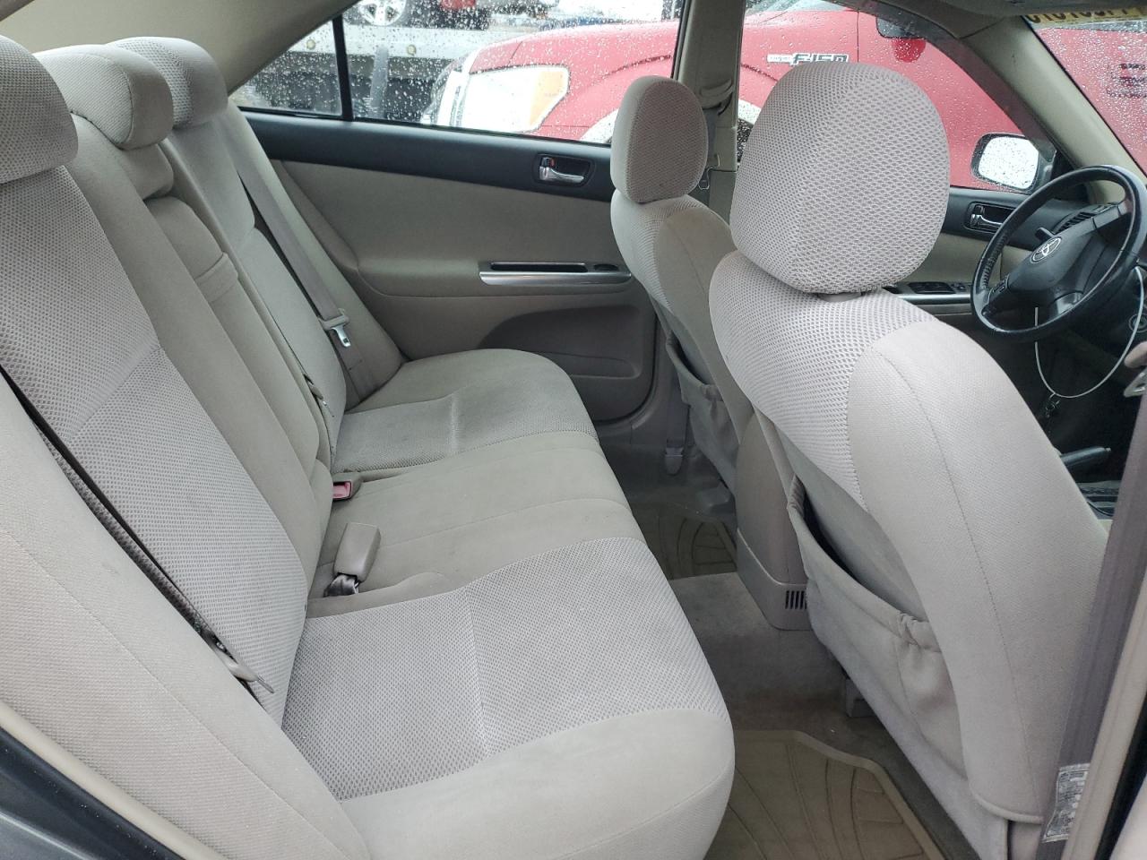 2005 Toyota Camry - Image 10