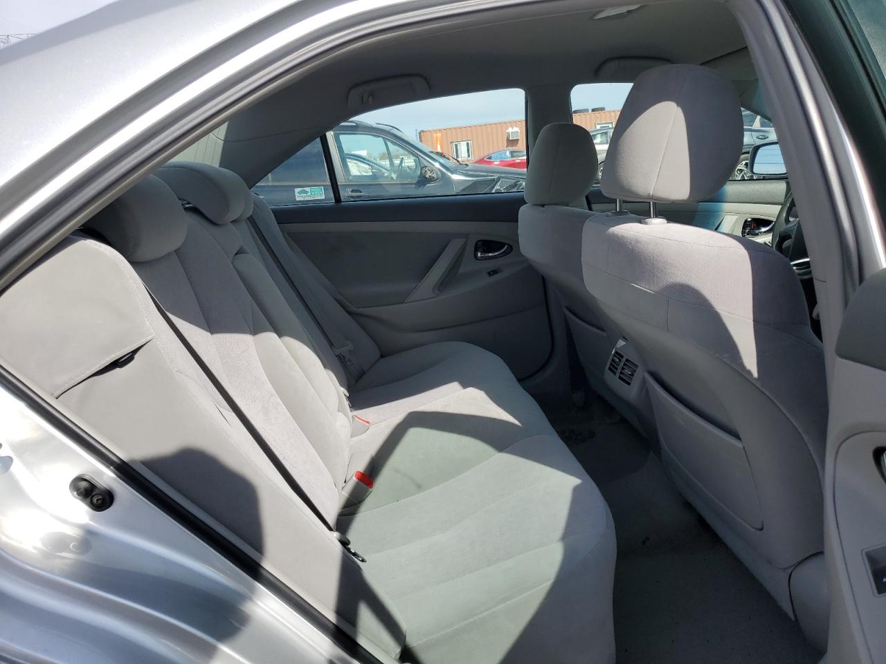 2011 Toyota Camry - Image 10