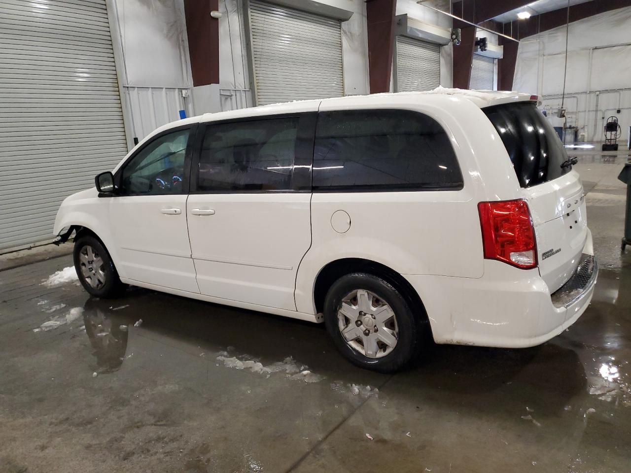 2012 Dodge Caravan - Image 2