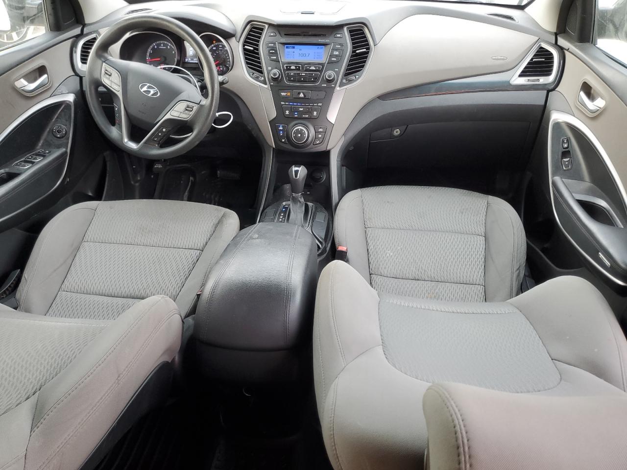 2014 Hyundai Santa Fe - Image 8