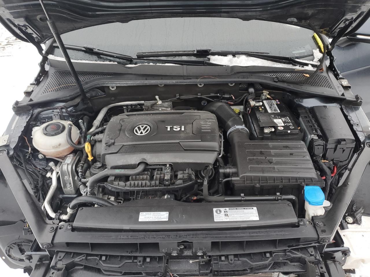 2020 Volkswagen GTI - Image 11