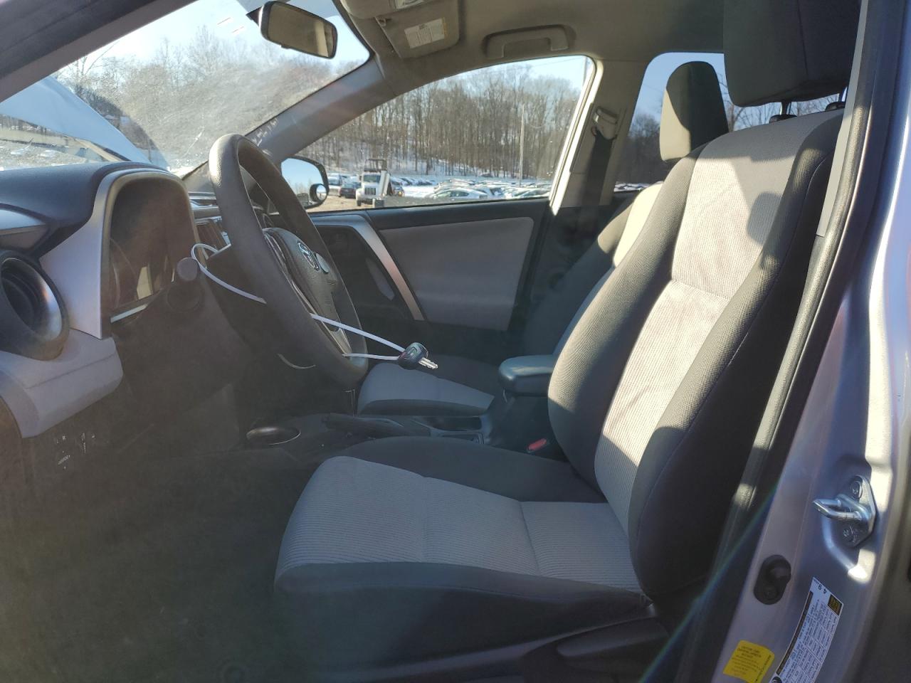 2014 Toyota RAV 4 - Image 7