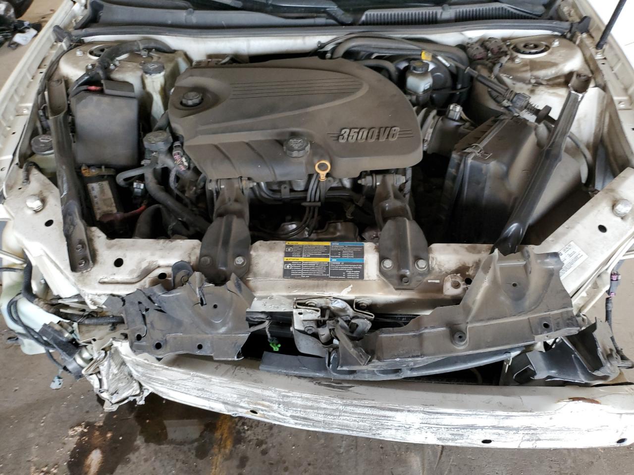 2008 Chevrolet Impala - Image 13