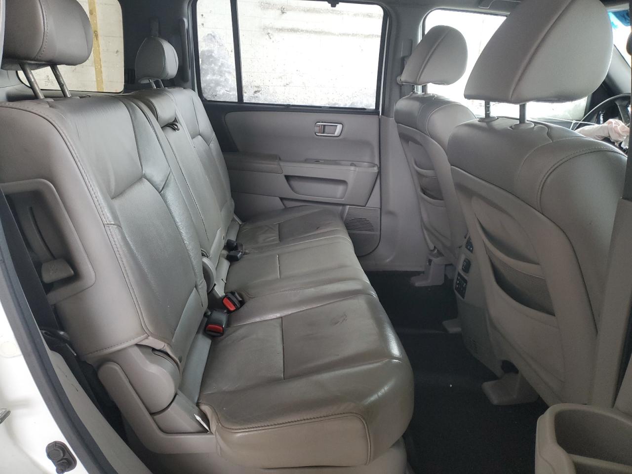 2010 Honda Pilot - Image 12