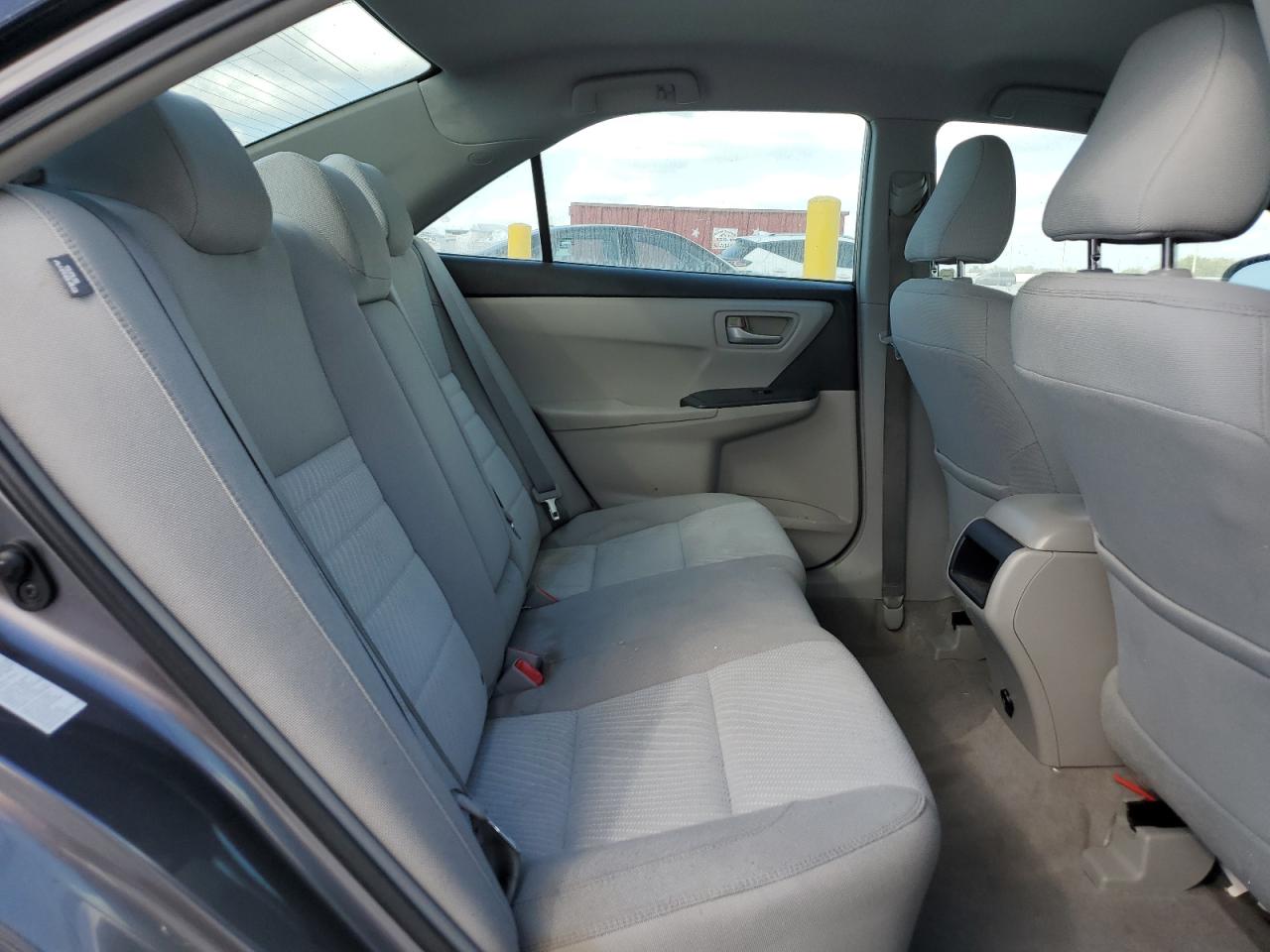 2016 Toyota Camry - Image 10