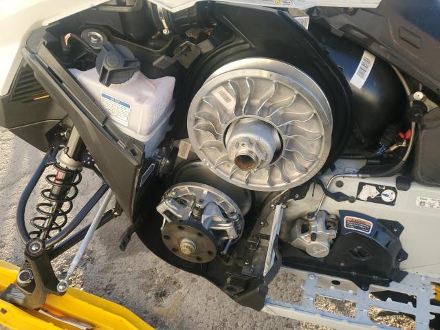2023 SKIDOO SNOWMOBILE