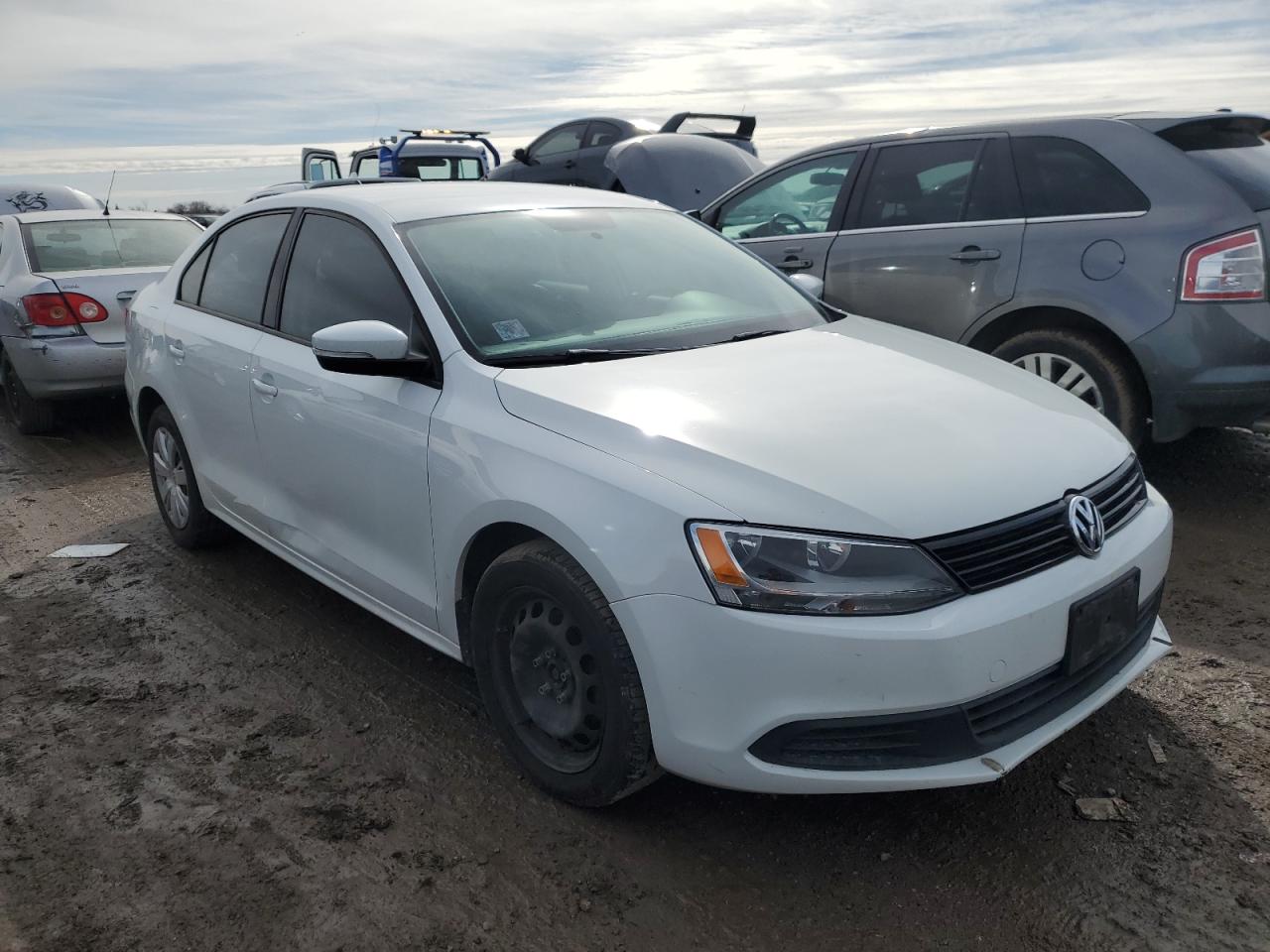 2014 Volkswagen Jetta - Image 4