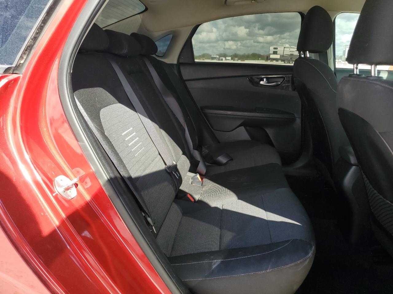 2019 Kia Forte - Image 10