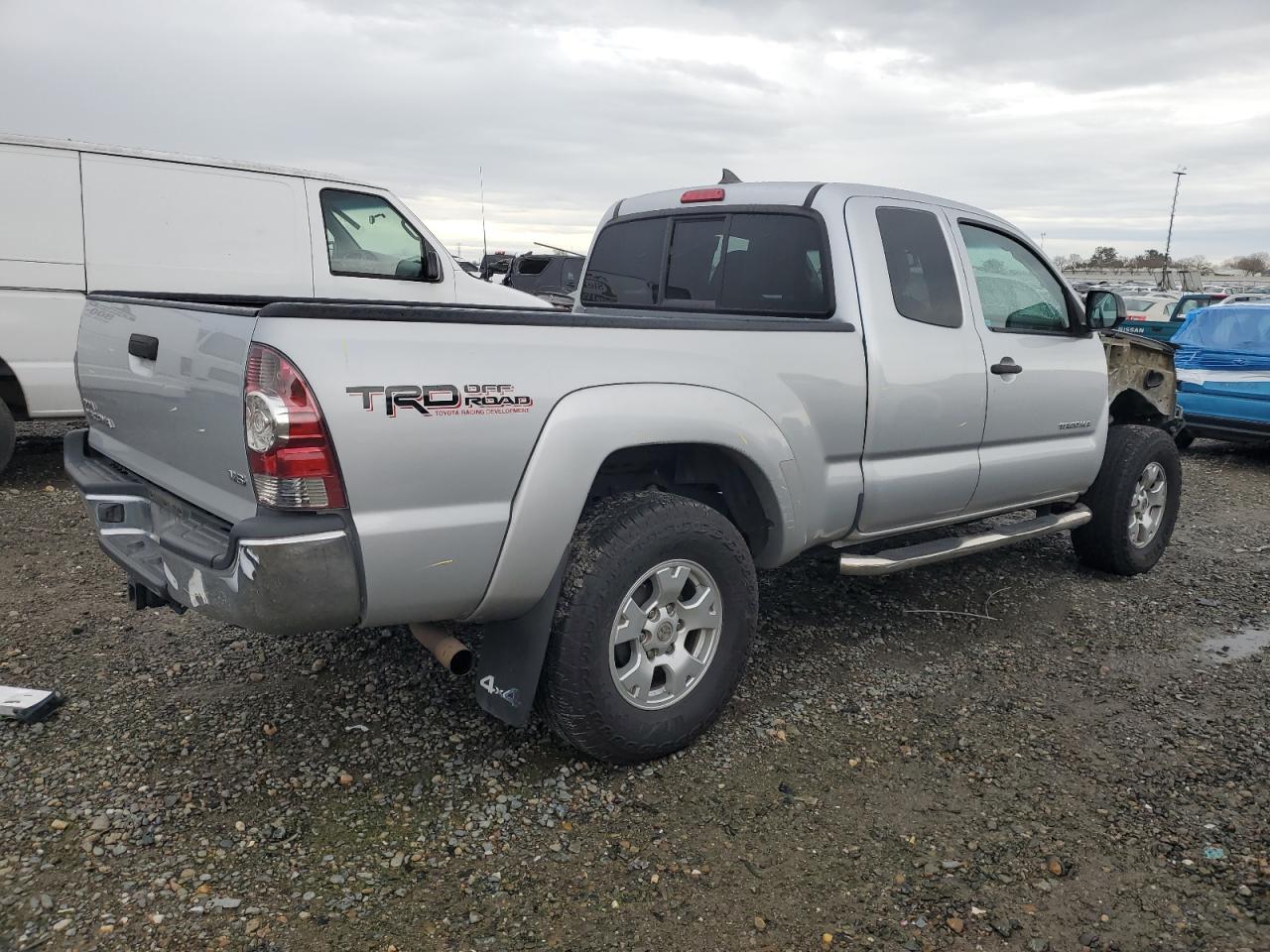 2012 Toyota Tacoma - Image 3